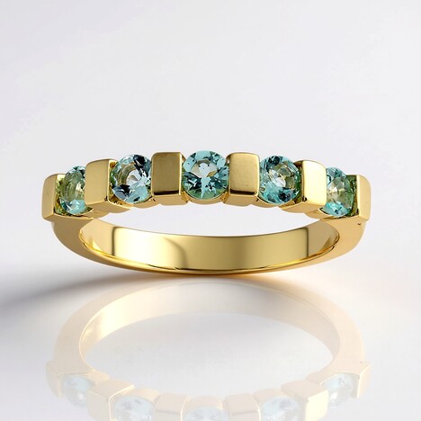 Anello in oro con Berillo Verde Menta Nigeriano