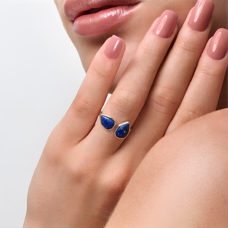 Zilveren ring met een lapis lazuli