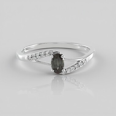 Bague en argent et Grenat à couleurs changeantes de Madagascar