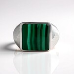 Anello in argento con Malachite (Adela Silber)