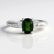 Anello in argento con Diopside Russo