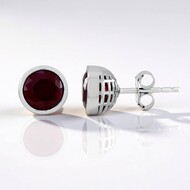Pendientes en plata con Rubí de Madagascar (Ornaments by de Melo)