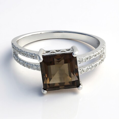 Anello in argento con Quarzo Fumè