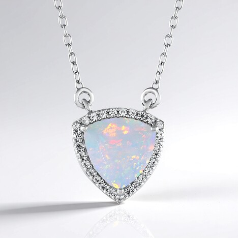 Collana in argento con Opale di Welo