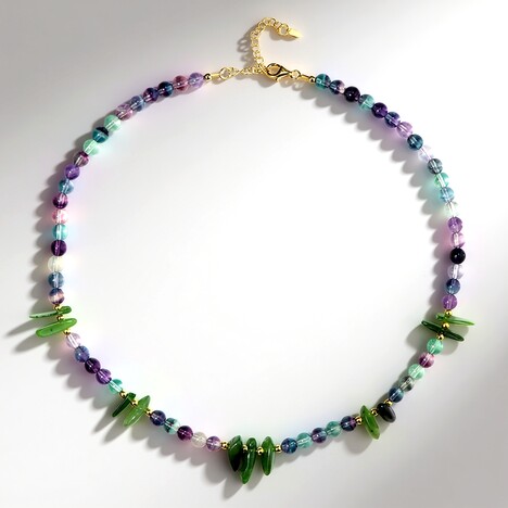 Collana in argento con Nefrite