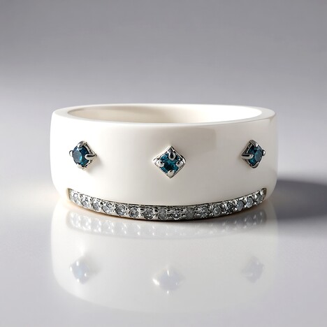 Anello in argento con Diamante Blu I3