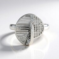 Anillo en plata con Zircón (MONOSONO COLLECTION)
