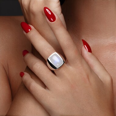Zilveren ring met een Blauwe Maansteen (KM by Juwelo)