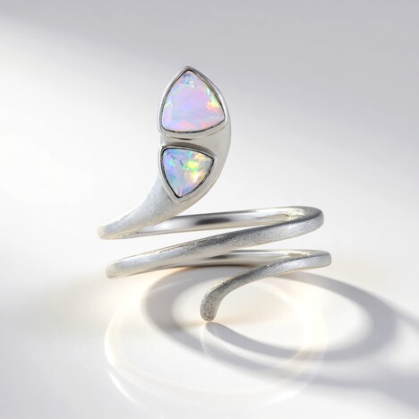 Anello in argento con Opale di Welo