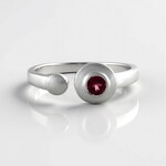 Bague en argent et Grenat Rhodolite (MONOSONO COLLECTION)
