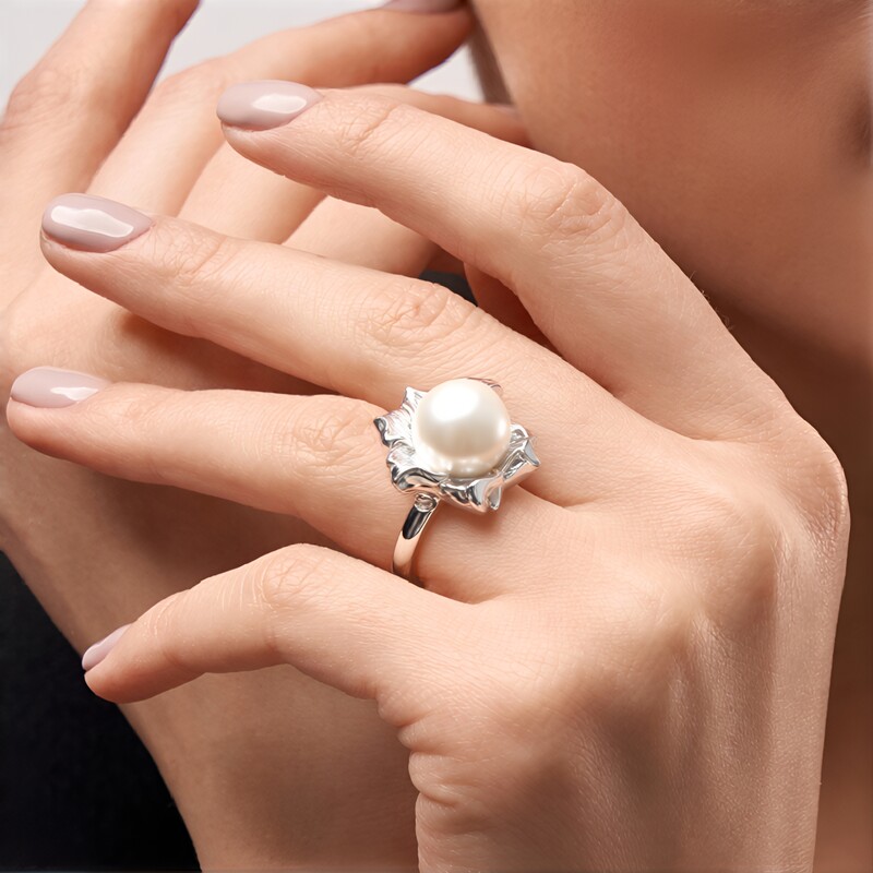 Bague en argent et Perle blanche de culture d'eau douce (TPC)