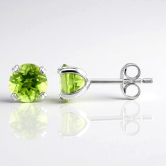 Orecchini in argento con Peridoto della Birmania