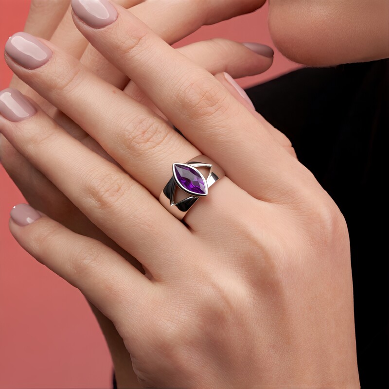 Anello in argento con Ametista Zambiana (de Melo Essence)