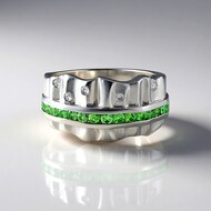 Bague en argent et Tsavorite de Tanzanie (de Melo Essence)