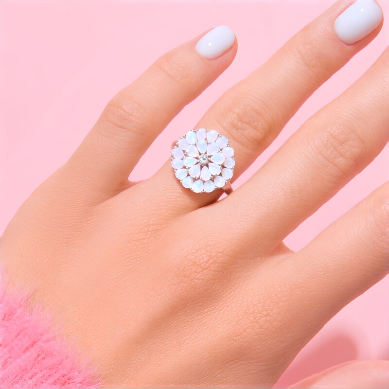 Anillo en plata con Ópalo de Welo