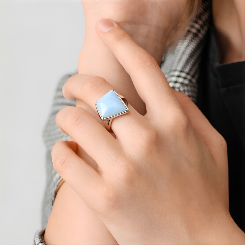 Anello in argento con Larimar