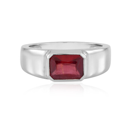 Zilveren ring met een Madagaskar Robijn