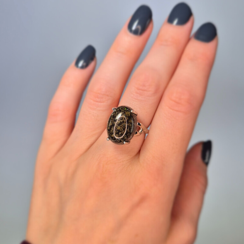 Bague en argent et Opale Léopard