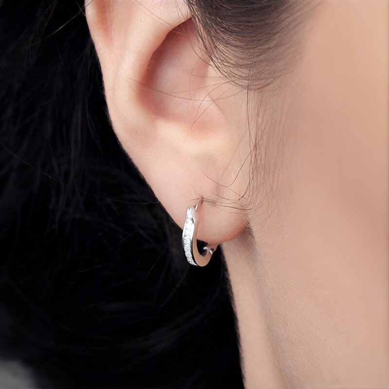 Orecchini in argento con Zircone (SAELOCANA)