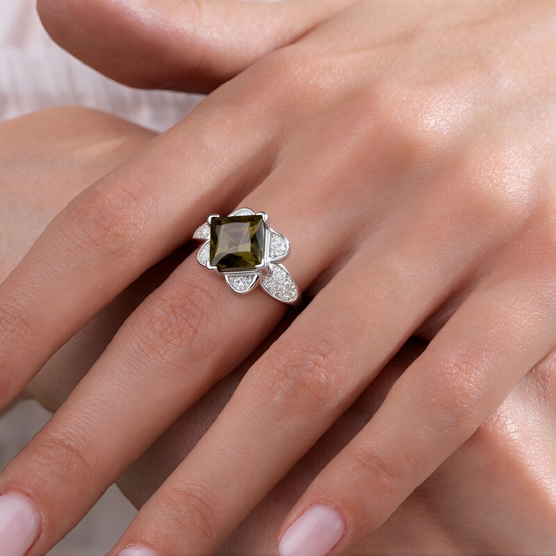 Anello in argento con Quarzo Fumè