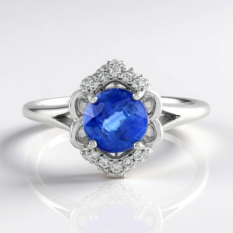 Anello in argento con Cianite del Nepal
