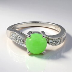 Anello in argento con Crisoprasio Imperiale