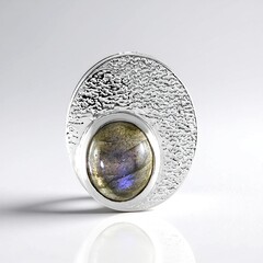Ciondolo in argento con Labradorite