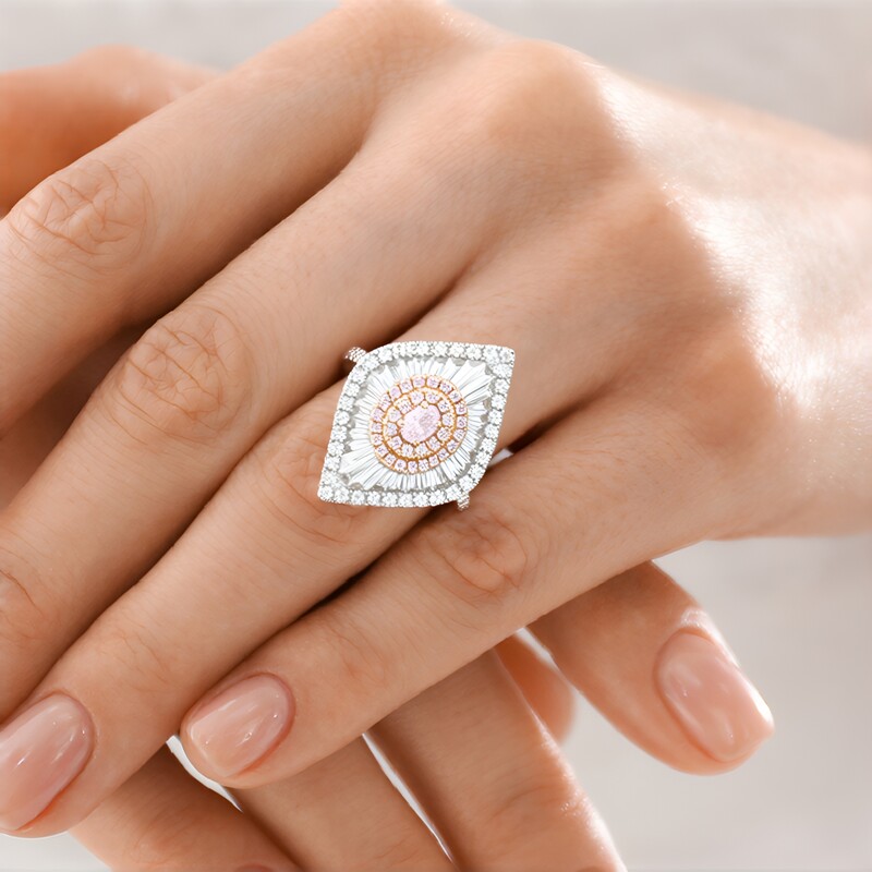 Anello in oro con Diamante Rosa I1 (CIRARI)