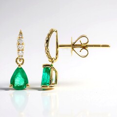 Orecchini in oro con Smeraldo Zambia AAA (CIRARI)