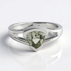 Anello in argento con Ametista Verde