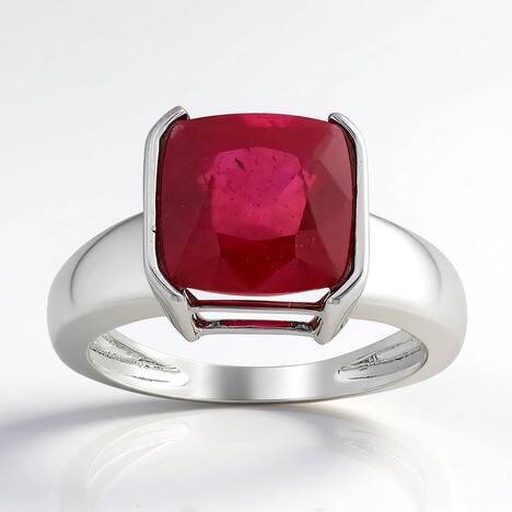 Anello in argento con Rubino del Madagascar