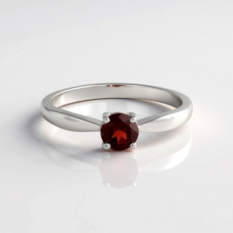 Anello in argento con Granato Mozambico