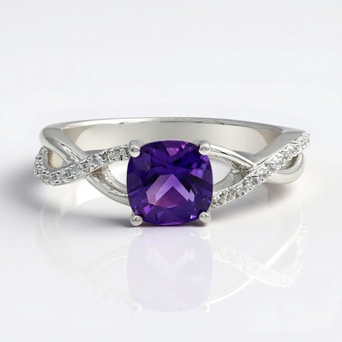 Anillo en plata con Amatista de Bolivia