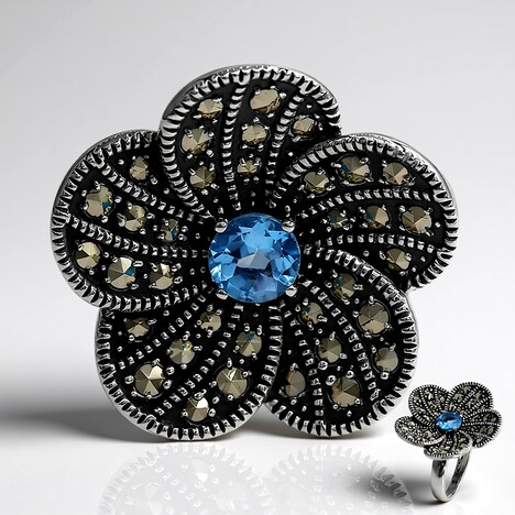 Anello in argento con Topazio Blu Svizzero (Annette classic)