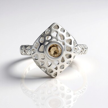 Anillo en plata con Diamante champán I2 (Ornaments by de Melo)
