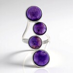 Anello in argento con Charoite