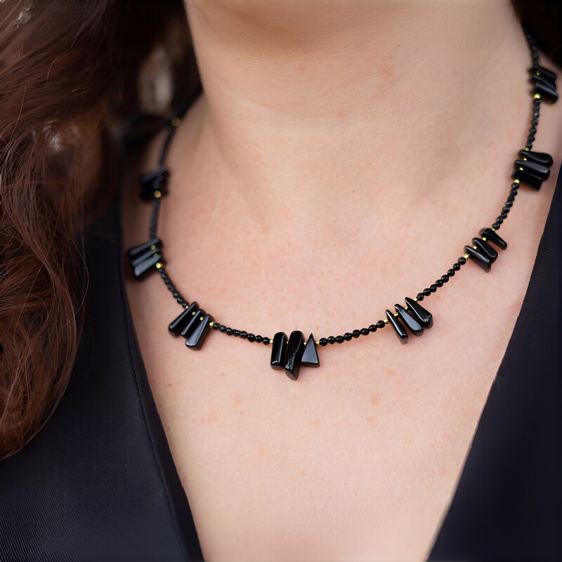 Collar en plata con Obsidiana
