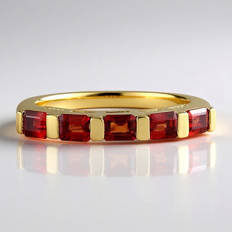 Anello in argento con Rubino Tanzania