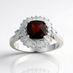 Anello in argento con Granato