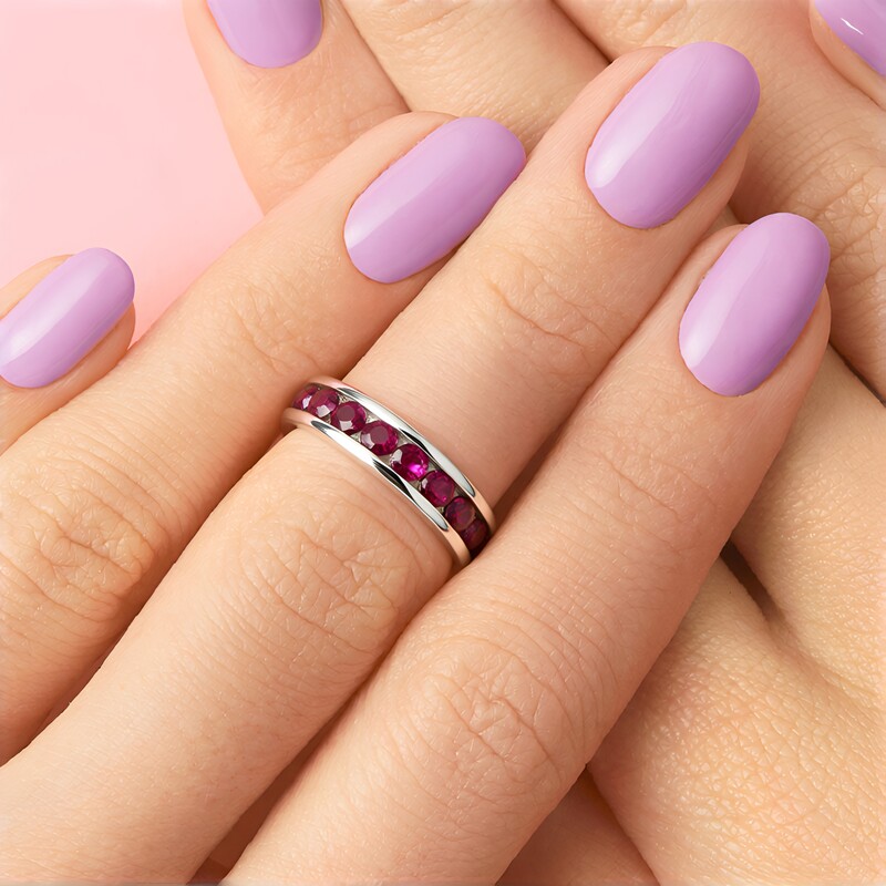 Anello in argento con Granato d’India