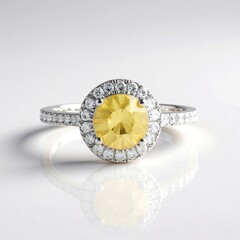 Anello in argento con Zircone Giallo