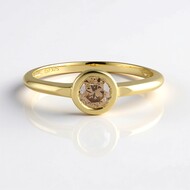 Anillo en oro con Diamante champán I2