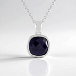 Collana in argento con Corindone color zaffiro