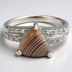 Anello in argento con Agata Botswana