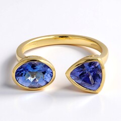 Anello in oro con Tanzanite AAA