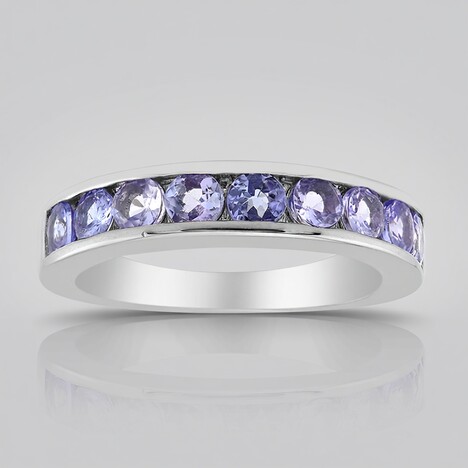 Anello in argento con Tanzanite