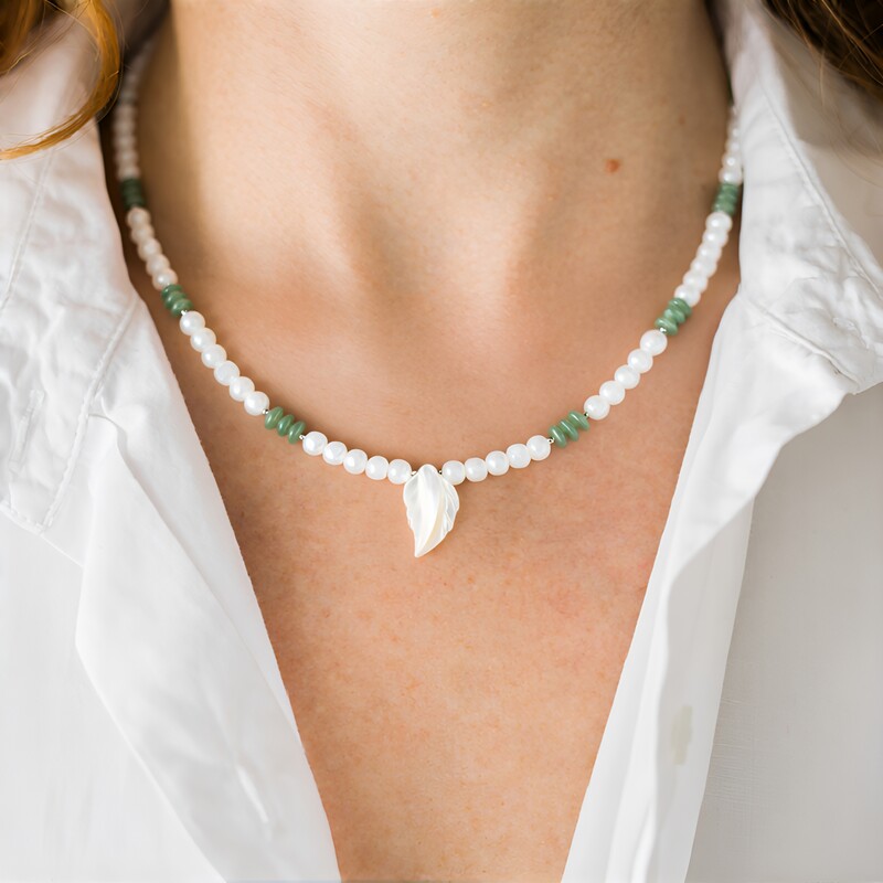 Perlmutt-Silberhalskette