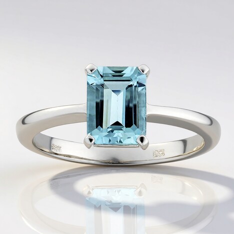 Anello in oro con Acquamarina Brasiliana (CUSTODANA)