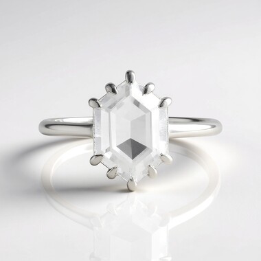 Anello in argento con Quarzo Bianco