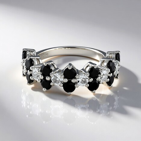 Anello in argento con Spinello Nero
